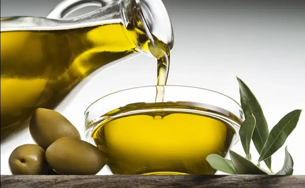Extra panenský olivový olej, starodávna superpotravina