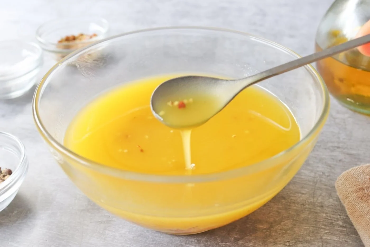 Aderezo de vinagre y aceite de oliva virgen extra